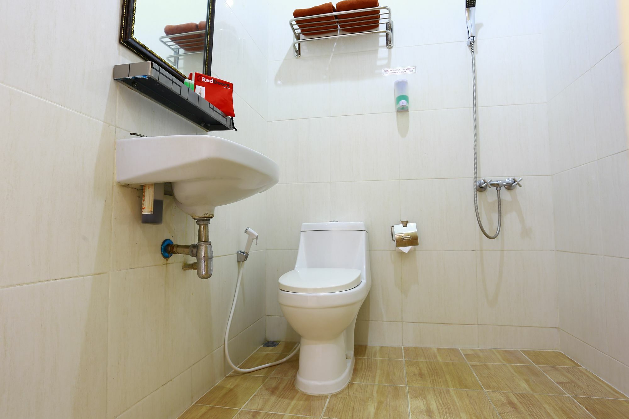 Hotel Reddoorz Near Prawirotaman 2 Yogyakarta Esterno foto